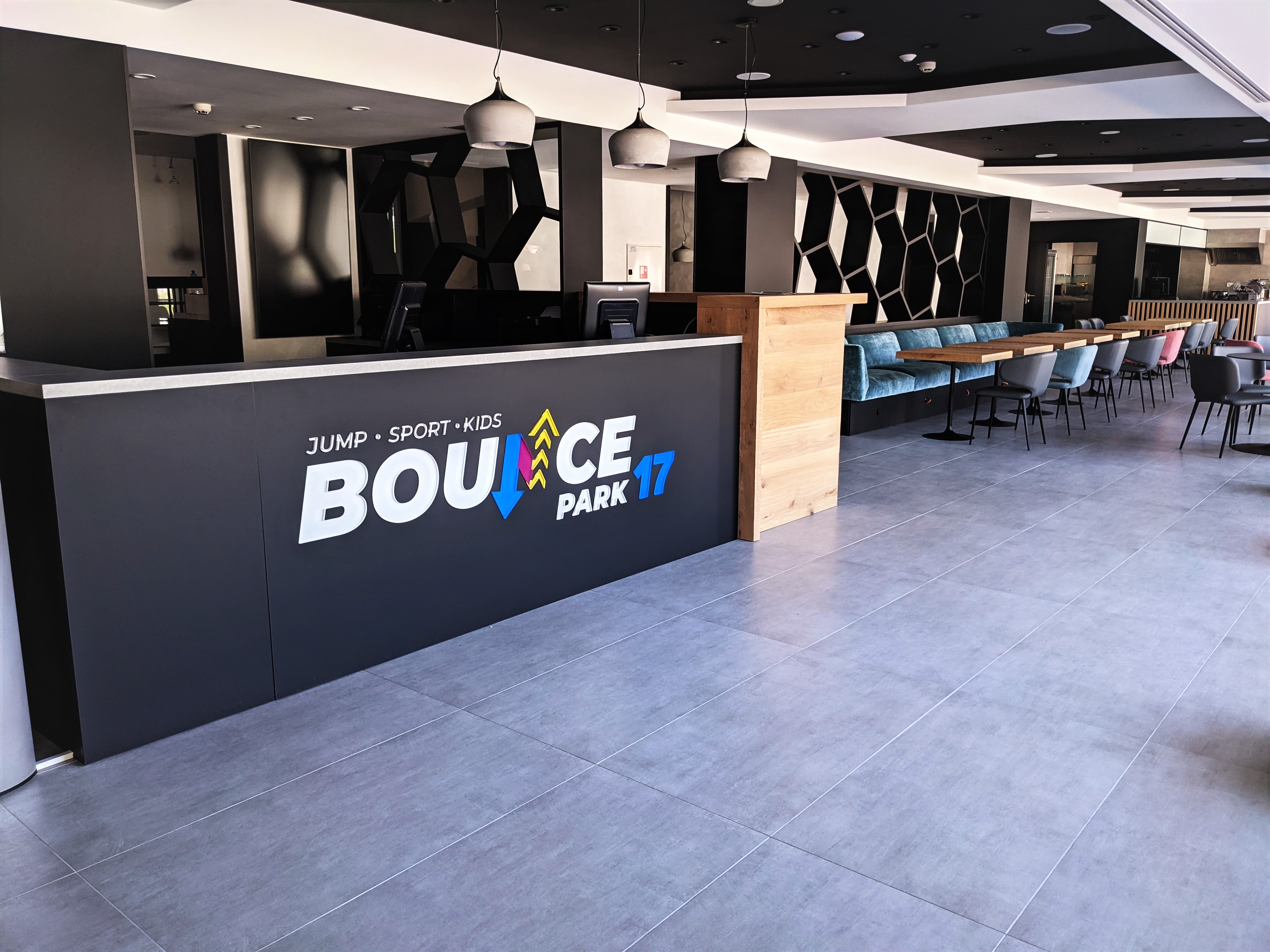 Bar a kaviareň v Bounce Park 17 v Banskej Bystrici