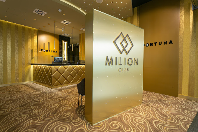 Milion Club Europa – barový interiér - fotografia 3